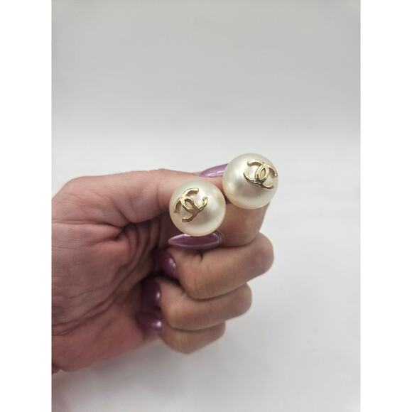 Chanel Golf-tone White Faux Pearl CC Stud Earrings - Picture 2 of 16
